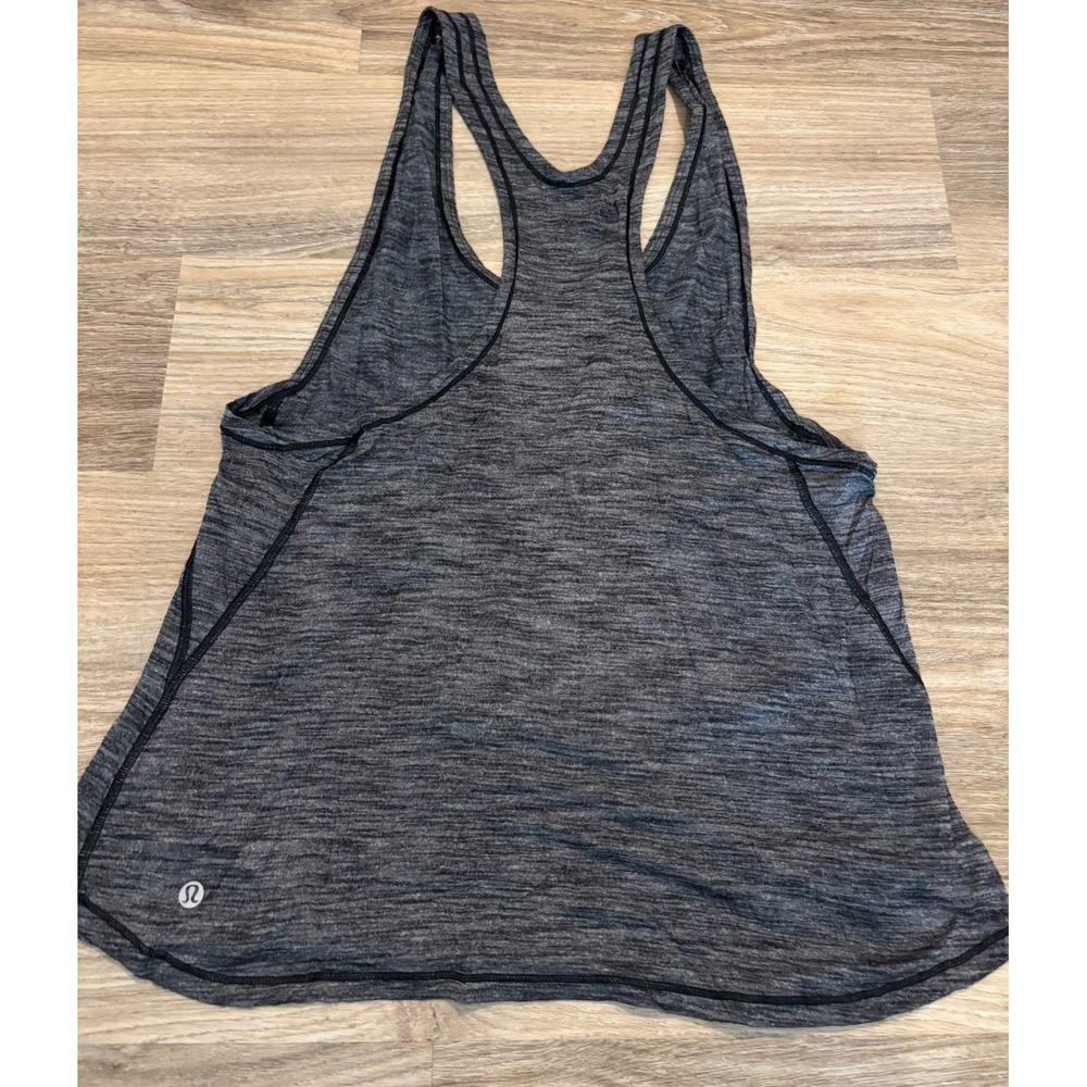 Lululemon Tank Top Heathered Gray Size 8? Racerback Tank